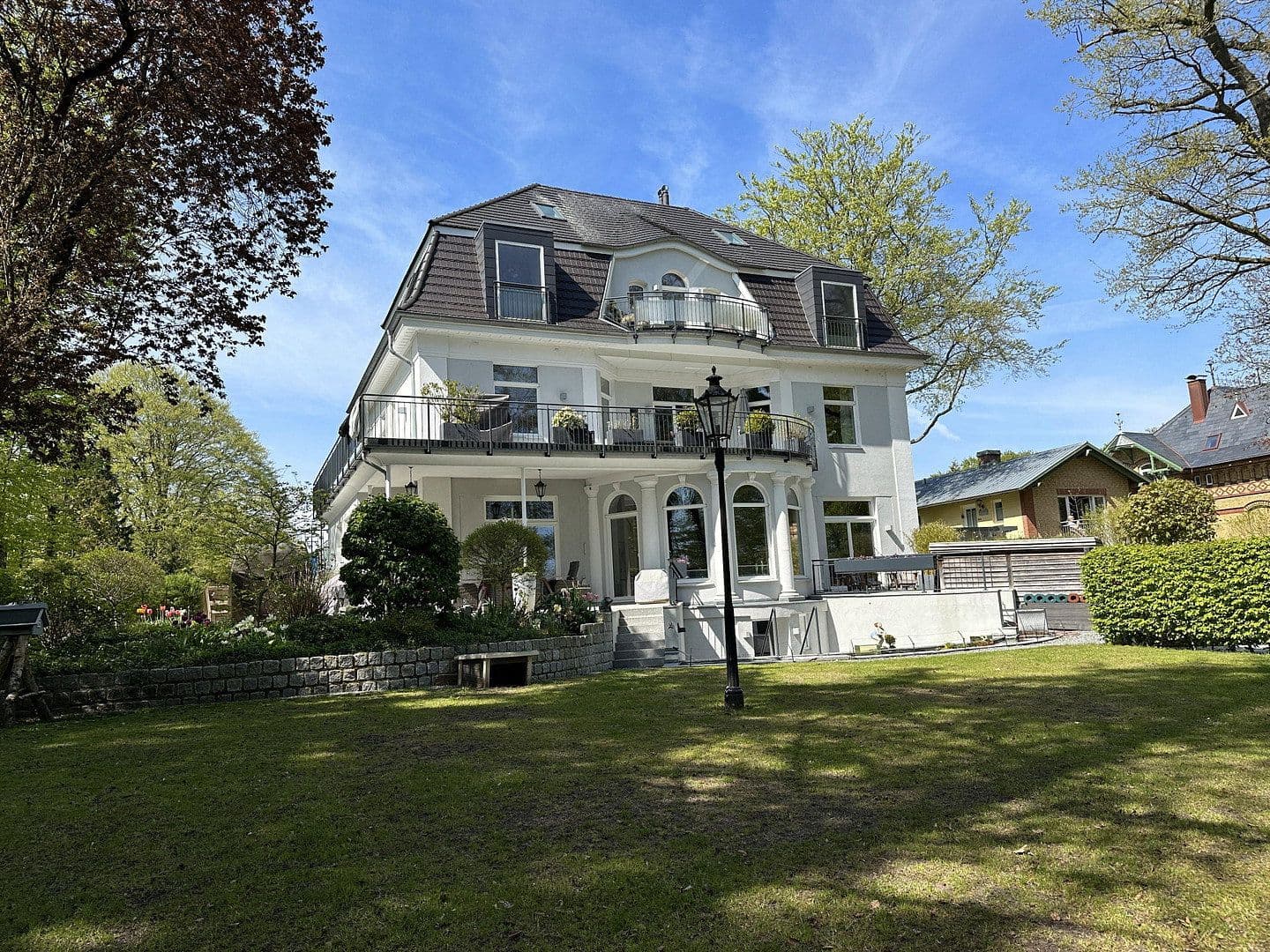 Pronájem bytu 3+kk 110 m², Wilhelminenstr. 14, Glücksburg, Šlesvicko-Holštýnsko Pronájem bytu 3+kk 110 m², Wilhelminenstr. 14, Glücksburg, Šlesvicko-Holštýnsko