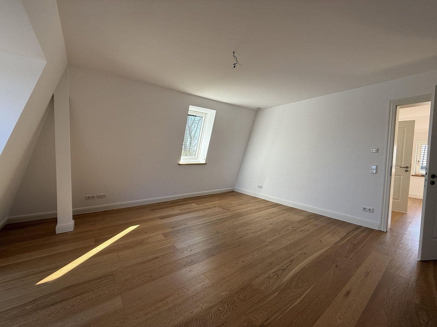 Pronájem bytu 3+kk 110 m², Wilhelminenstr. 14, Glücksburg, Šlesvicko-Holštýnsko Pronájem bytu 3+kk 110 m², Wilhelminenstr. 14, Glücksburg, Šlesvicko-Holštýnsko