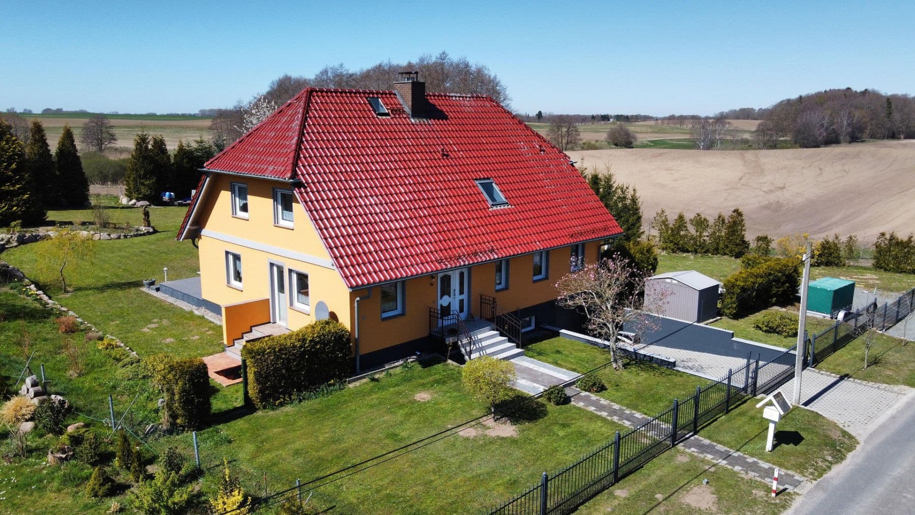 Prodej domu 220 m², pozemek 2.235 m², Garz, Mecklenburg-Vorpommern Prodej domu 220 m², pozemek 2.235 m², Garz, Mecklenburg-Vorpommern