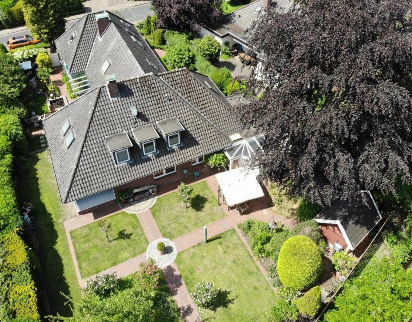 Prodej domu 300 m², pozemek 984 m², Bad Zwischenahn, Dolní Sasko Prodej domu 300 m², pozemek 984 m², Bad Zwischenahn, Dolní Sasko