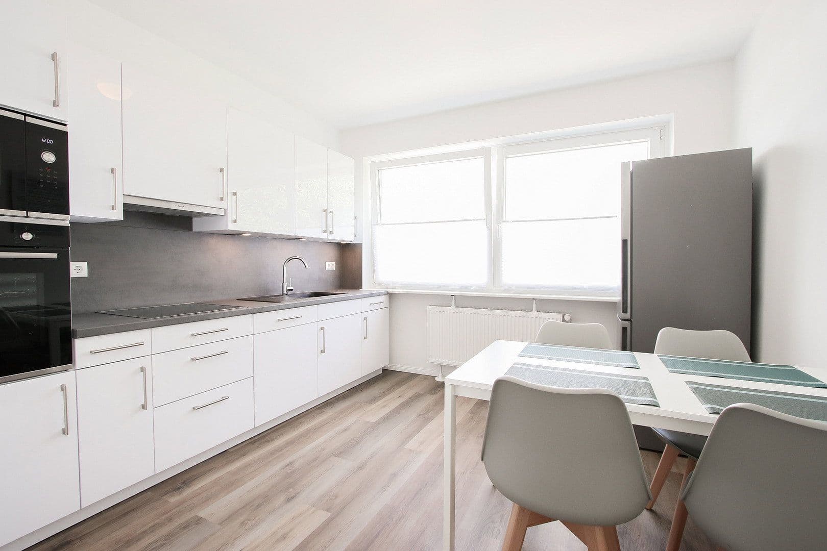 Pronájem bytu 4+1 86 m², Sorthmannweg 9, Hamburg, Hamburg Pronájem bytu 4+1 86 m², Sorthmannweg 9, Hamburg, Hamburg