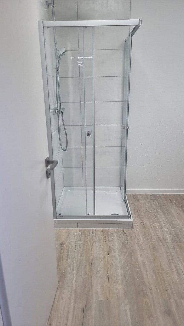Prodej nebytového prostoru 2.800 m², Bauhofstr. 24, Lampertheim, Hessen Prodej nebytového prostoru 2.800 m², Bauhofstr. 24, Lampertheim, Hessen