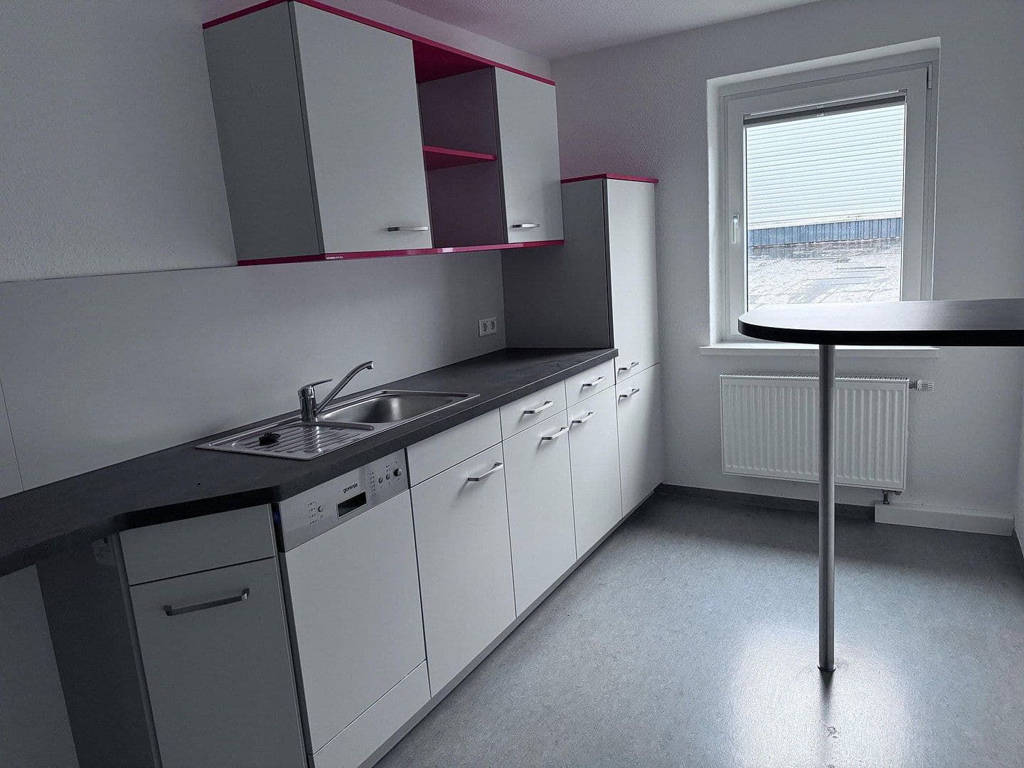 Pronájem nebytového prostoru 3.310 m², Dohna, Sasko Pronájem nebytového prostoru 3.310 m², Dohna, Sasko