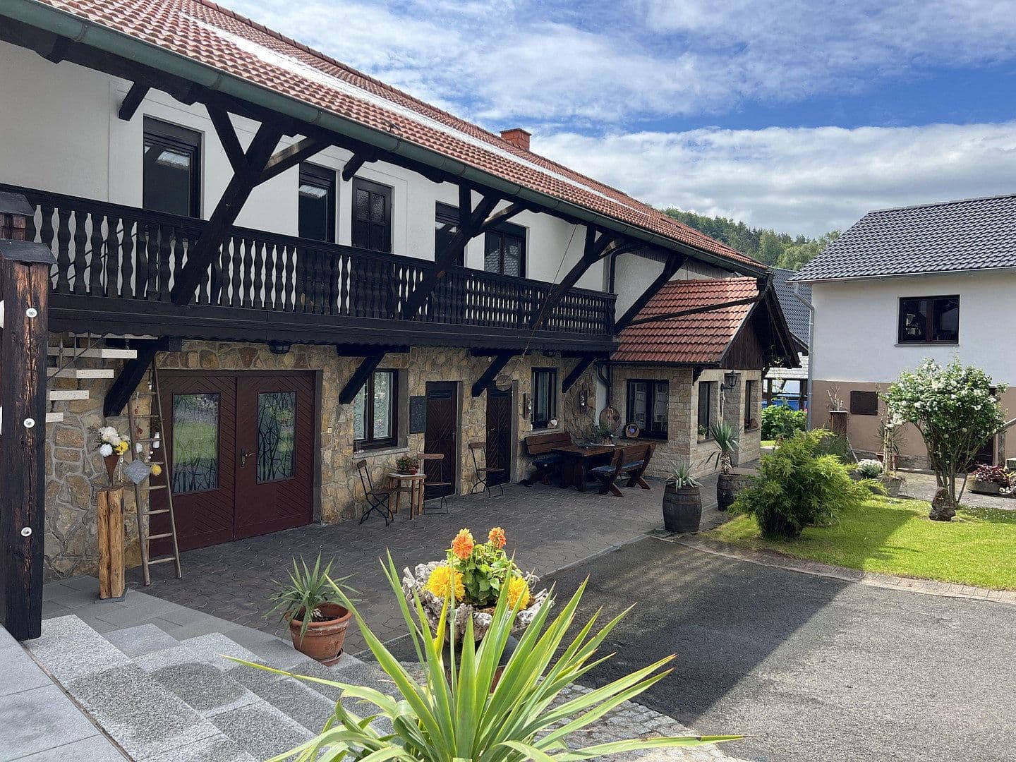 Prodej domu 585 m², pozemek 3.182 m², Rippershausen, Durynsko Prodej domu 585 m², pozemek 3.182 m², Rippershausen, Durynsko