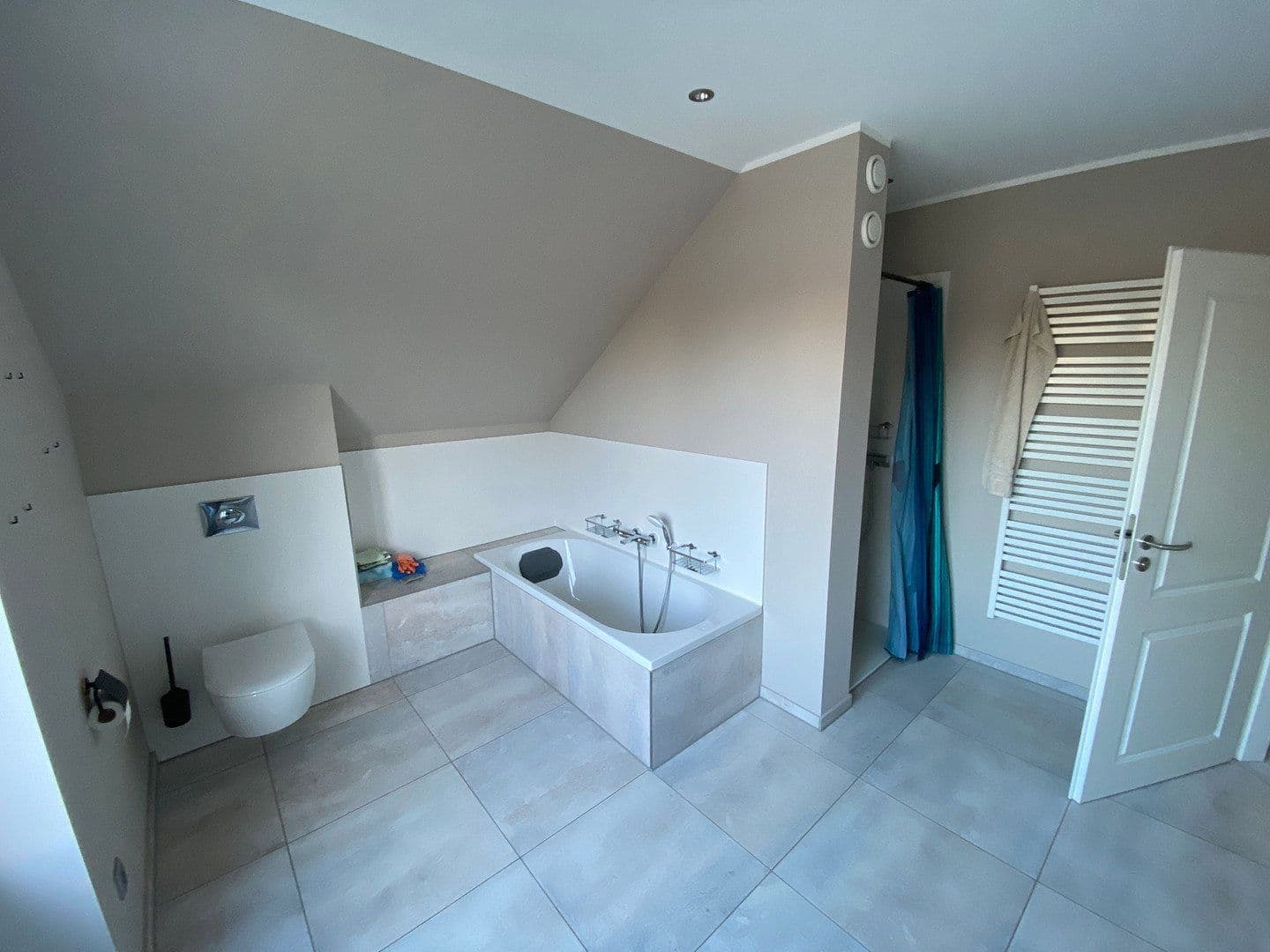 Pronájem domu 152 m², pozemek 300 m², Hamburg, Hamburg Pronájem domu 152 m², pozemek 300 m², Hamburg, Hamburg