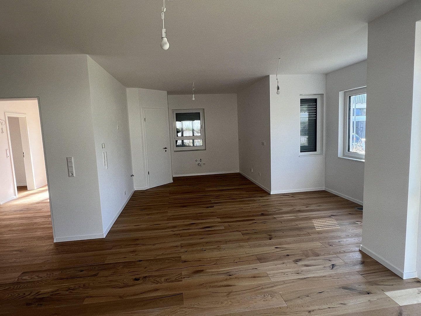 Prodej domu 200 m², pozemek 555 m², Niederkleener Strasse 27, Langgöns, Hessen Prodej domu 200 m², pozemek 555 m², Niederkleener Strasse 27, Langgöns, Hessen