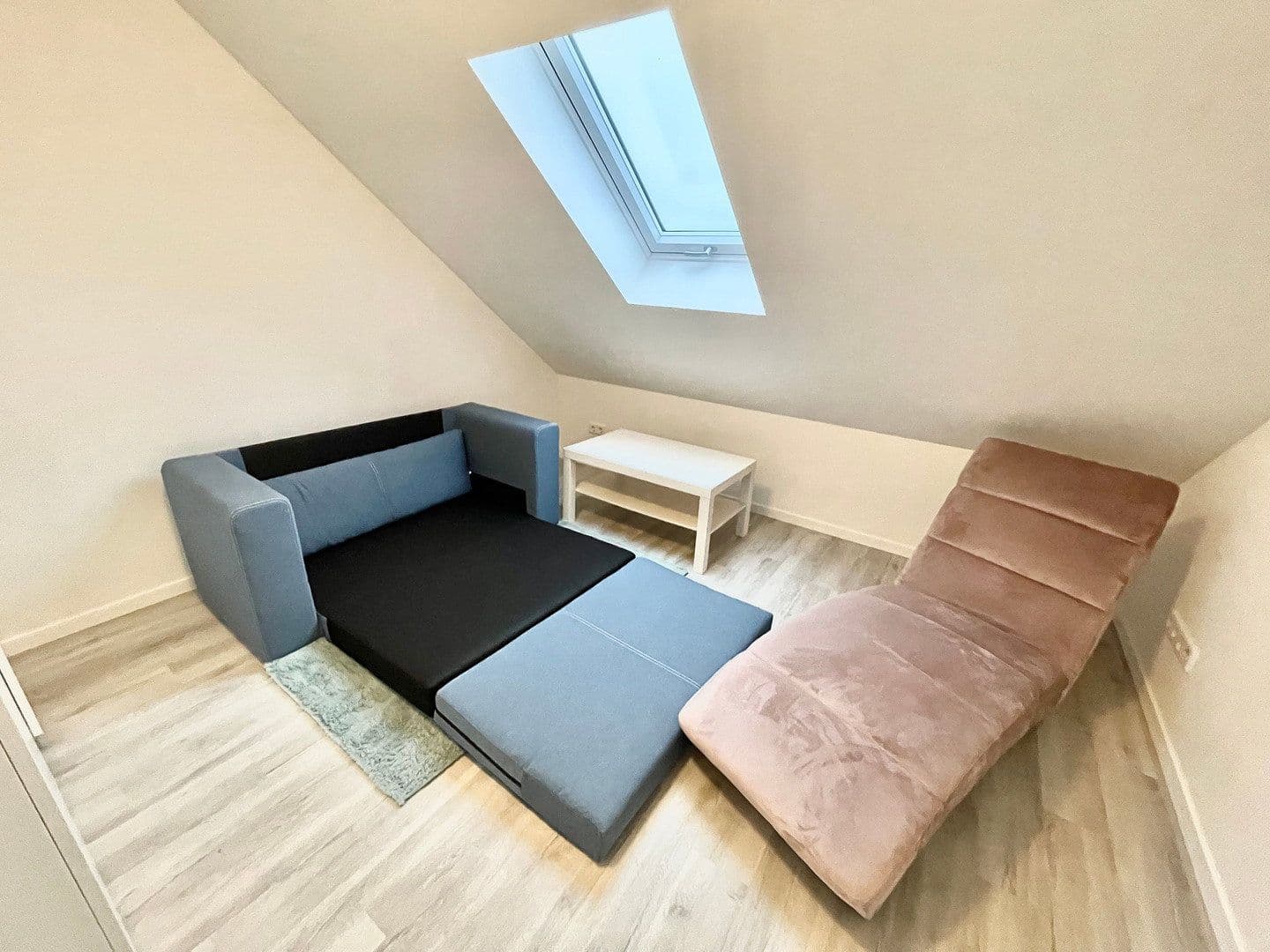 Pronájem domu 132 m², pozemek 280 m², Am Wiesengrunde 1a, Norderstedt, Šlesvicko-Holštýnsko Pronájem domu 132 m², pozemek 280 m², Am Wiesengrunde 1a, Norderstedt, Šlesvicko-Holštýnsko