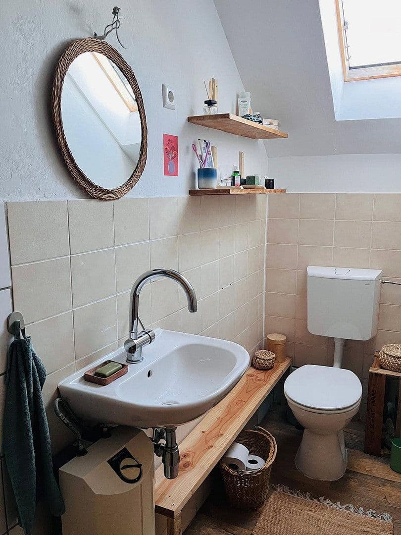 Pronájem bytu 4+1 90 m², Karlsruhe, Bádensko-Württembersko Pronájem bytu 4+1 90 m², Karlsruhe, Bádensko-Württembersko