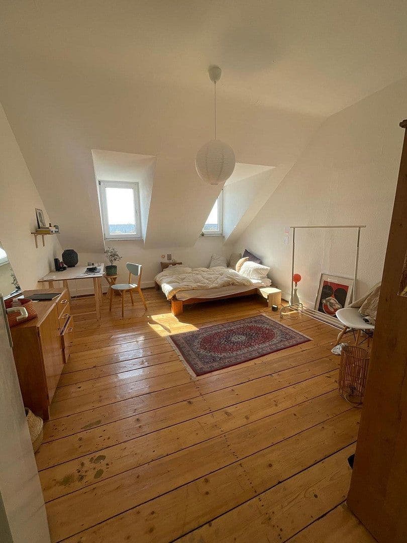 Pronájem bytu 4+1 90 m², Karlsruhe, Bádensko-Württembersko Pronájem bytu 4+1 90 m², Karlsruhe, Bádensko-Württembersko