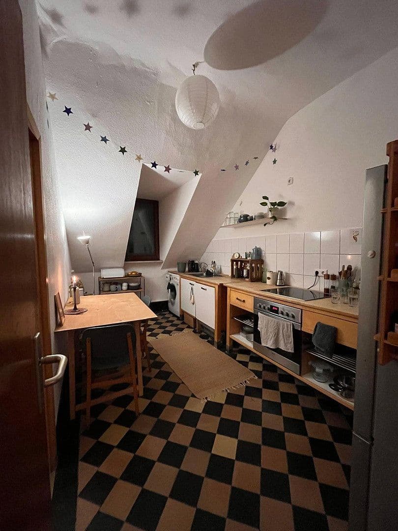 Pronájem bytu 4+1 90 m², Karlsruhe, Bádensko-Württembersko Pronájem bytu 4+1 90 m², Karlsruhe, Bádensko-Württembersko