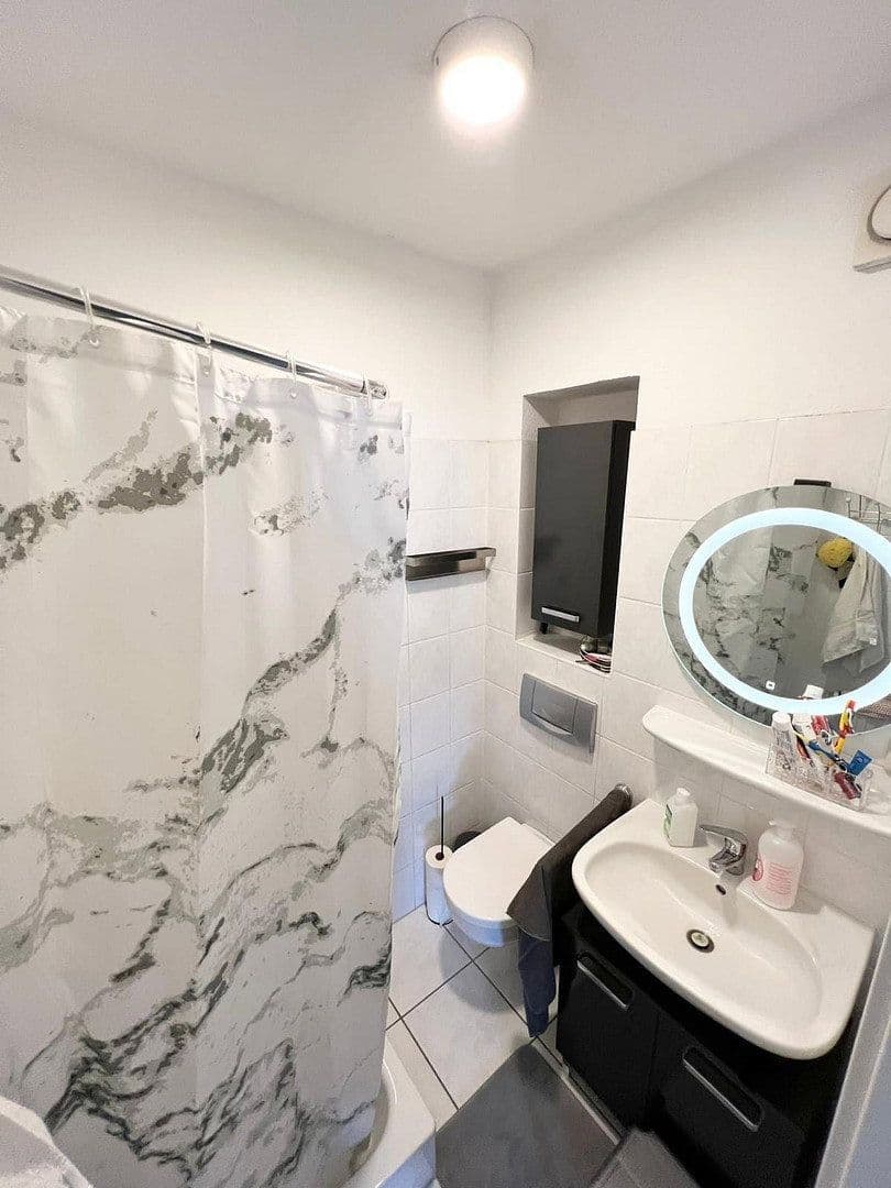 Pronájem bytu 3+1 90 m², Bammental, Bádensko-Württembersko Pronájem bytu 3+1 90 m², Bammental, Bádensko-Württembersko