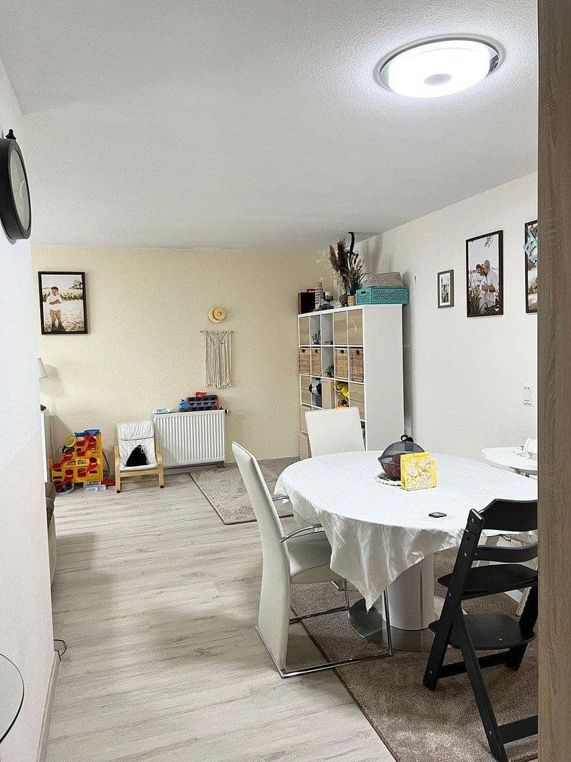 Pronájem bytu 3+1 90 m², Bammental, Bádensko-Württembersko Pronájem bytu 3+1 90 m², Bammental, Bádensko-Württembersko