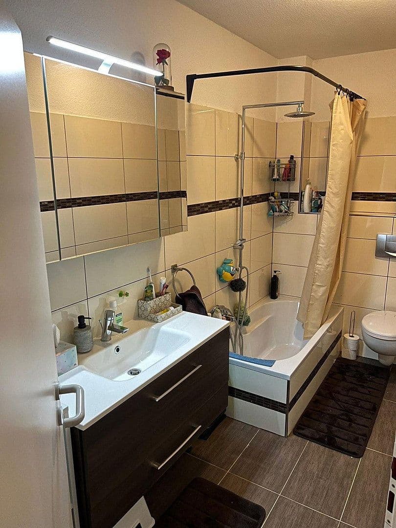 Pronájem bytu 3+1 90 m², Bammental, Bádensko-Württembersko Pronájem bytu 3+1 90 m², Bammental, Bádensko-Württembersko