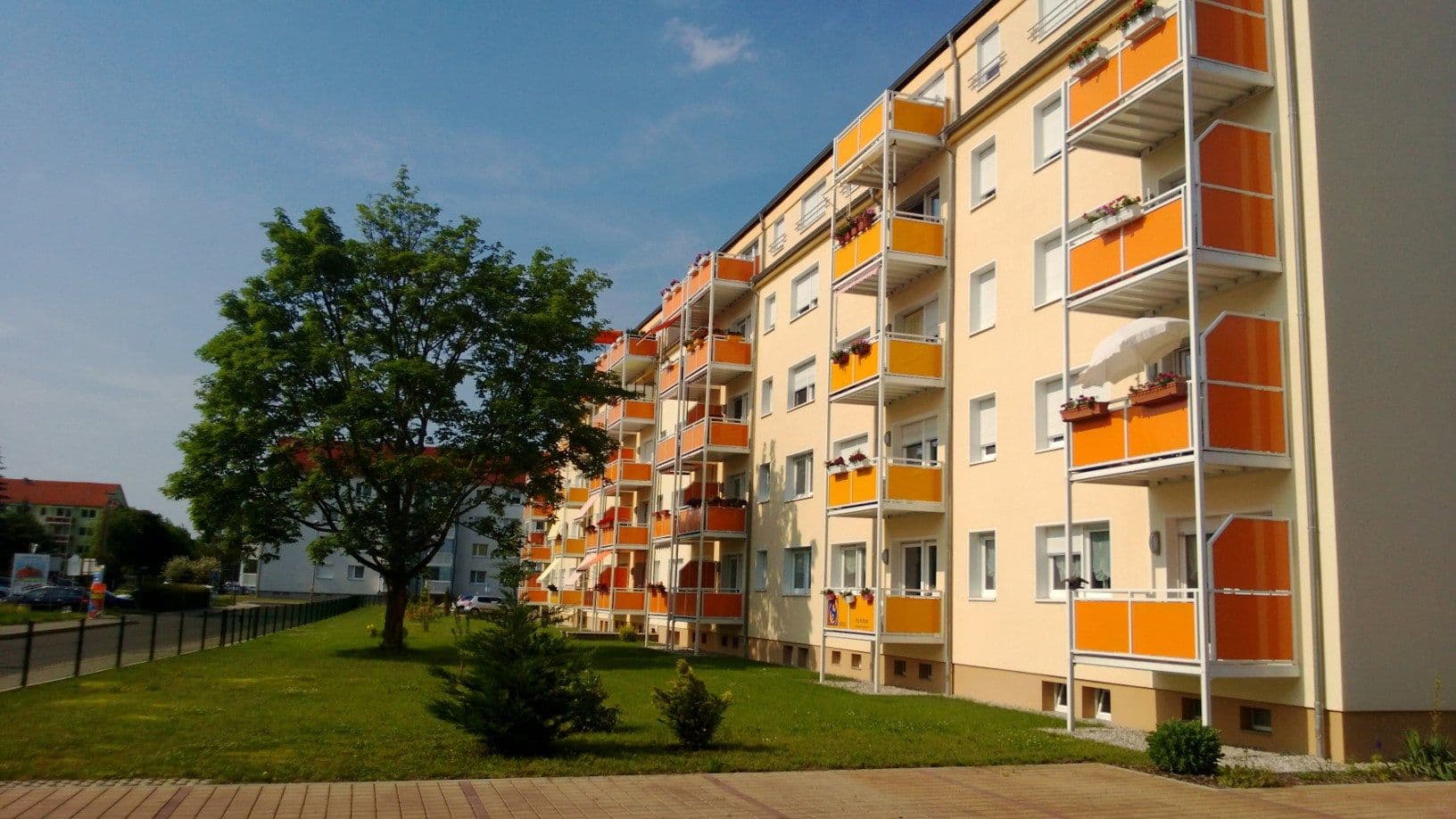Pronájem bytu 3+1 75 m², Borna, Sasko Pronájem bytu 3+1 75 m², Borna, Sasko