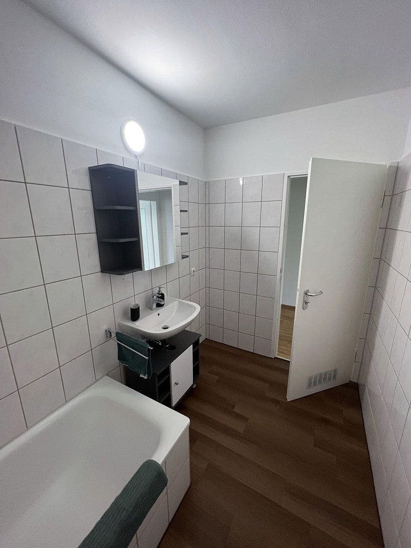 Pronájem bytu 1+1 32 m², Oberursel (Taunus), Hessen Pronájem bytu 1+1 32 m², Oberursel (Taunus), Hessen