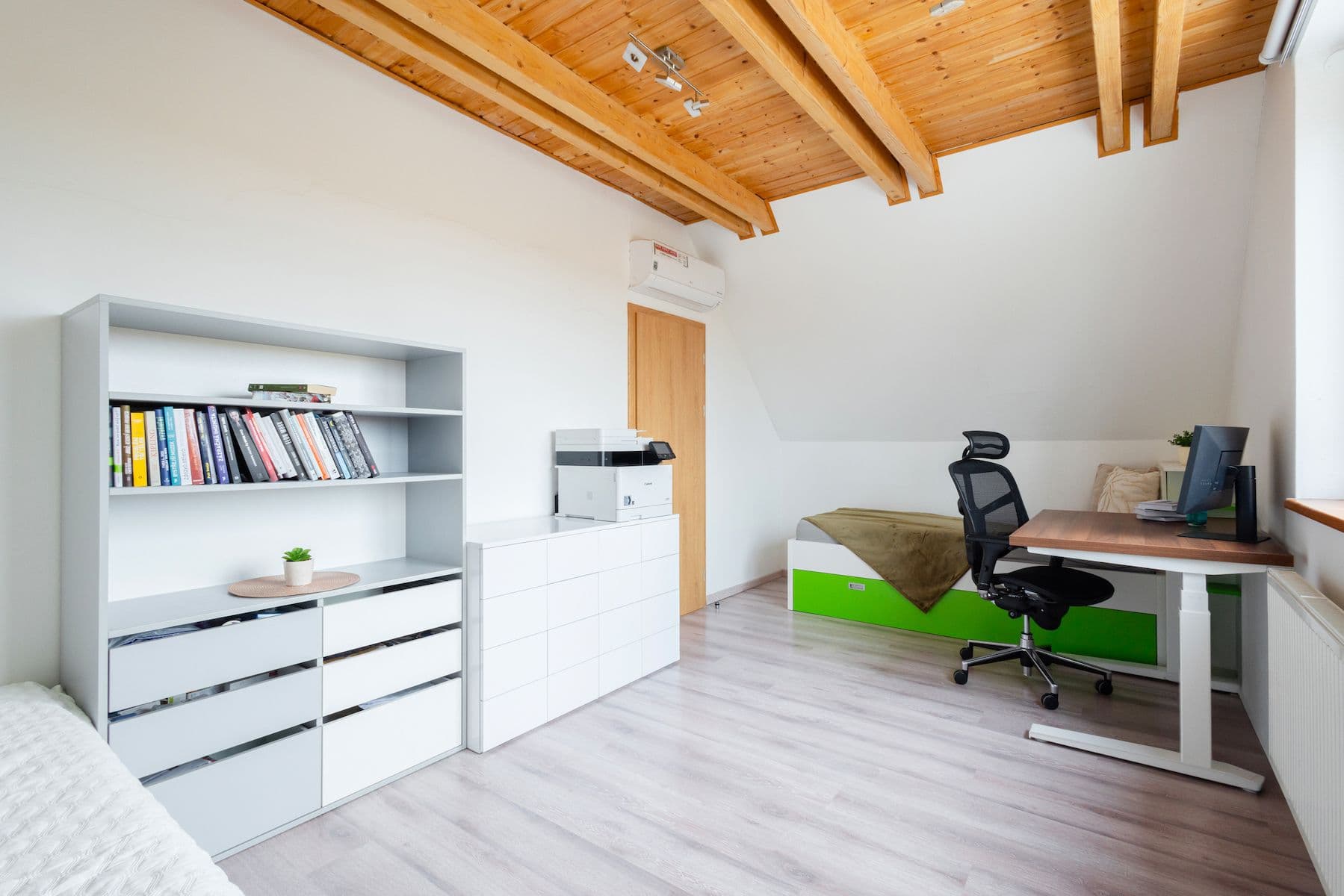 Prodej domu 161 m², pozemek 384 m², Kriketová, Říčany, Středočeský kraj Prodej domu 161 m², pozemek 384 m², Kriketová, Říčany, Středočeský kraj
