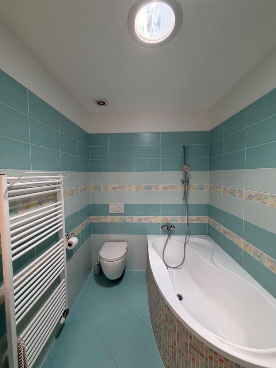 Pronájem domu 81 m², pozemek 202 m², Halouzkova, Rajhrad, Jihomoravský kraj Pronájem domu 81 m², pozemek 202 m², Halouzkova, Rajhrad, Jihomoravský kraj