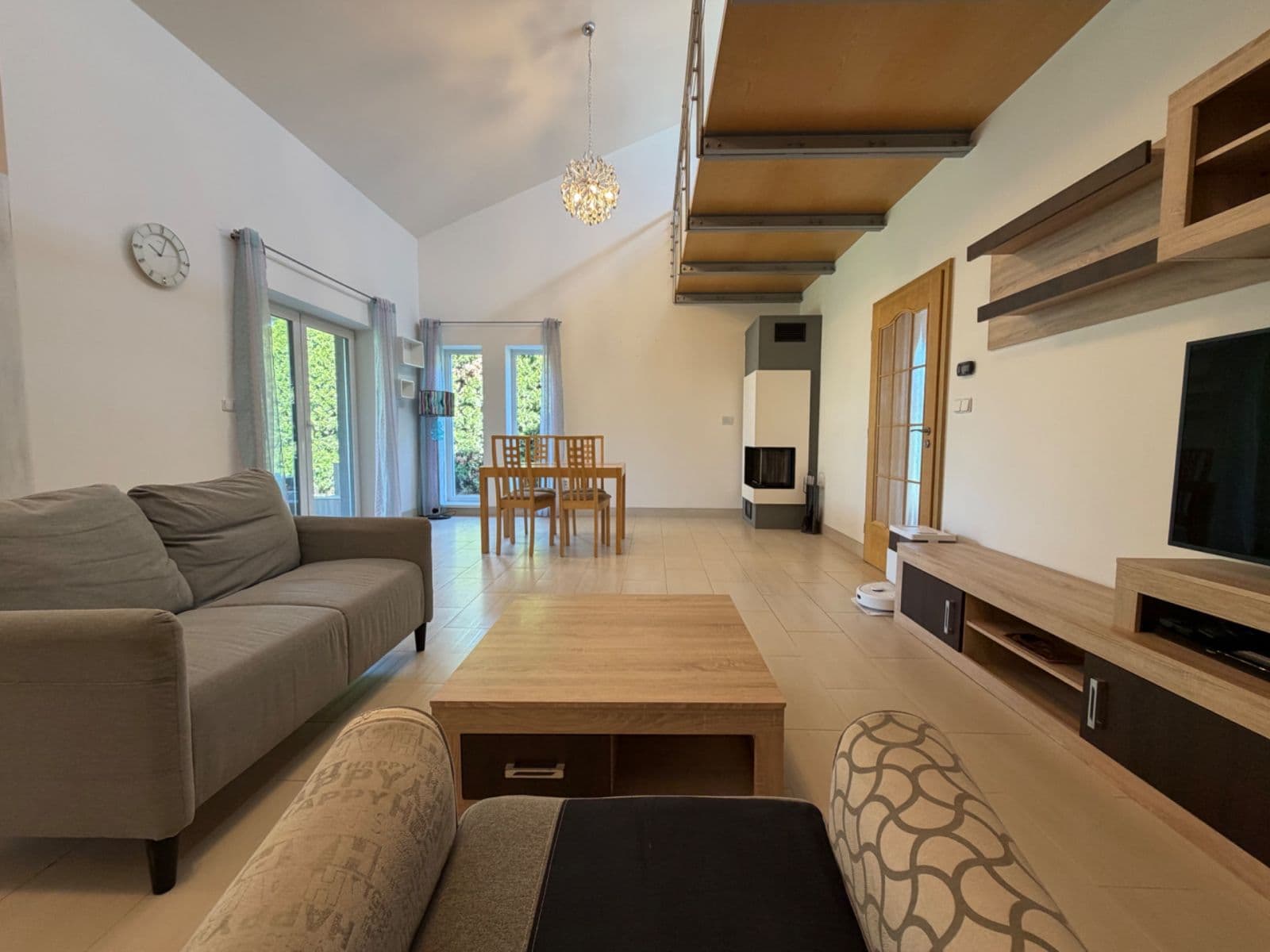 Pronájem domu 81 m², pozemek 202 m², Halouzkova, Rajhrad, Jihomoravský kraj Pronájem domu 81 m², pozemek 202 m², Halouzkova, Rajhrad, Jihomoravský kraj