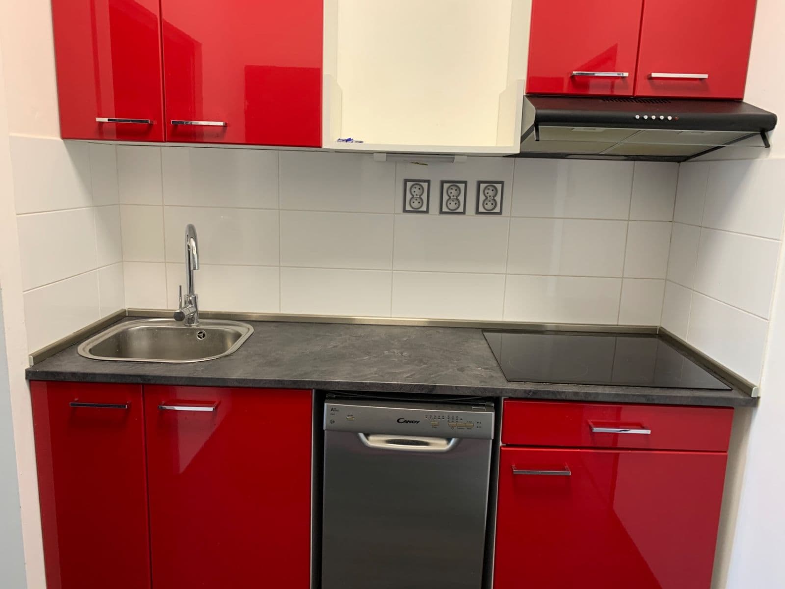 Pronájem bytu 2+kk 40 m², Chrpová, Praha, Praha Pronájem bytu 2+kk 40 m², Chrpová, Praha, Praha