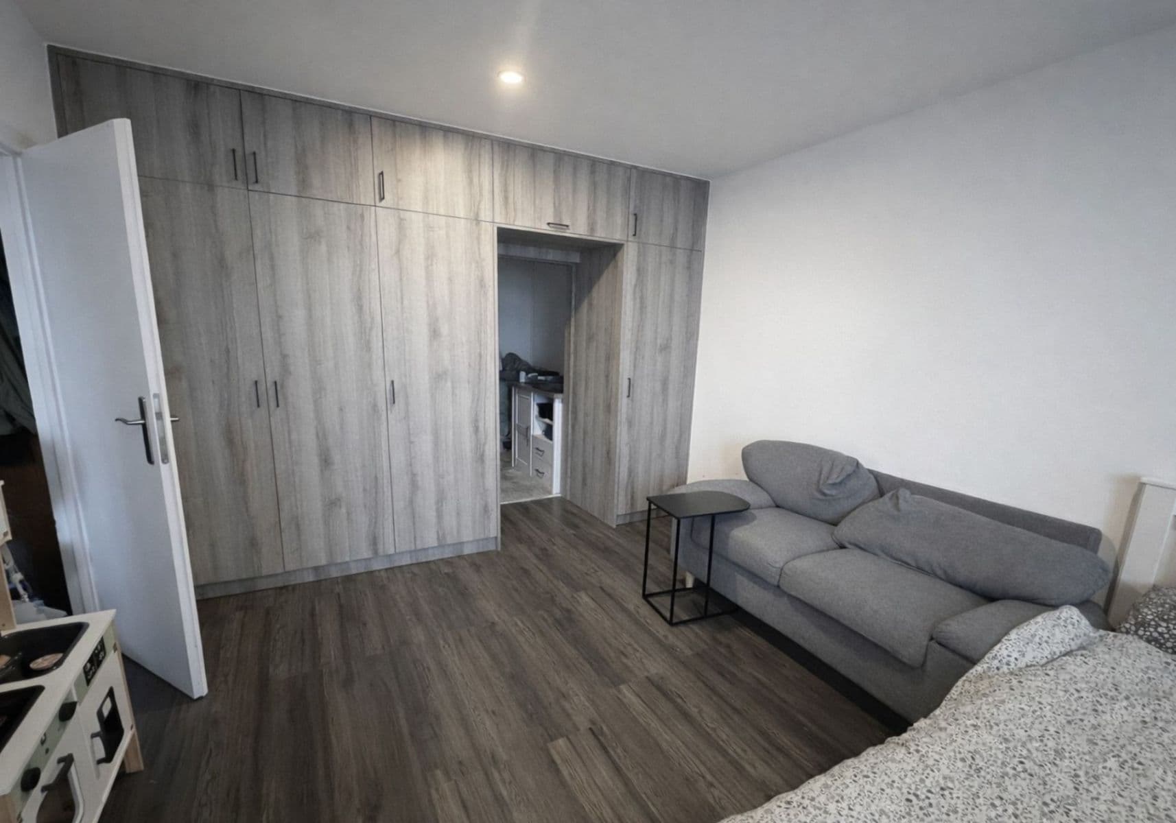 Pronájem bytu 1+1 42 m², Politických vězňů, Olomouc, Olomoucký kraj Pronájem bytu 1+1 42 m², Politických vězňů, Olomouc, Olomoucký kraj