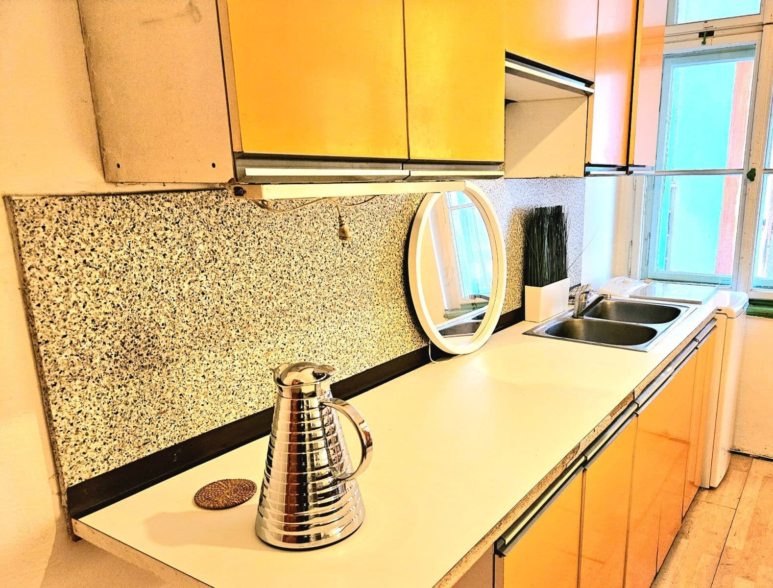 Pronájem bytu 3+1 90 m², Husinecká, Praha, Praha Pronájem bytu 3+1 90 m², Husinecká, Praha, Praha