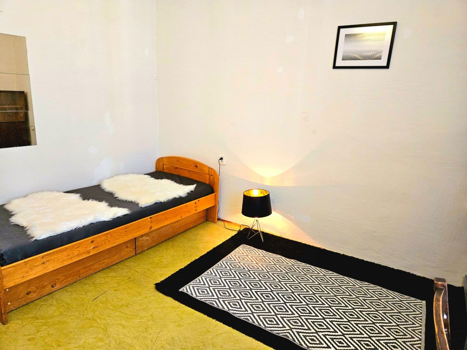 Pronájem bytu 3+1 90 m², Husinecká, Praha, Praha Pronájem bytu 3+1 90 m², Husinecká, Praha, Praha