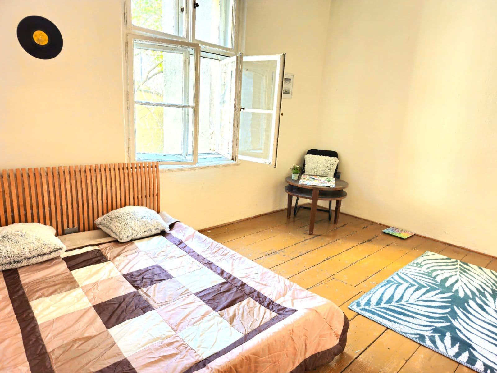 Pronájem bytu 3+1 90 m², Husinecká, Praha, Praha Pronájem bytu 3+1 90 m², Husinecká, Praha, Praha