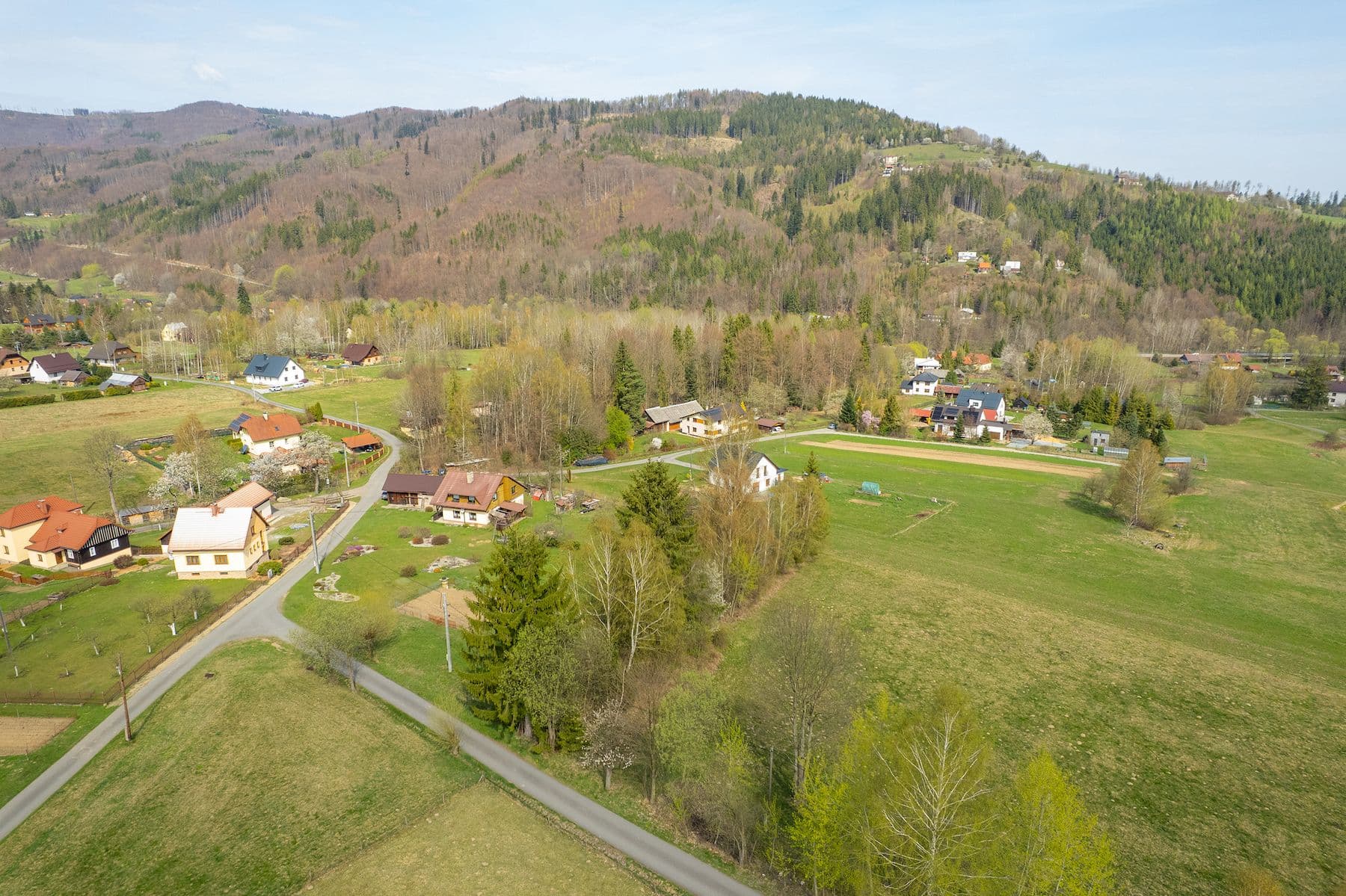 Prodej pozemku 1.195 m², Dolní Lomná, Moravskoslezský kraj Prodej pozemku 1.195 m², Dolní Lomná, Moravskoslezský kraj