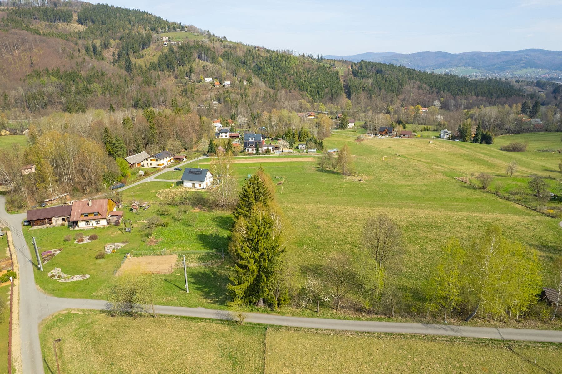 Prodej pozemku 1.195 m², Dolní Lomná, Moravskoslezský kraj Prodej pozemku 1.195 m², Dolní Lomná, Moravskoslezský kraj