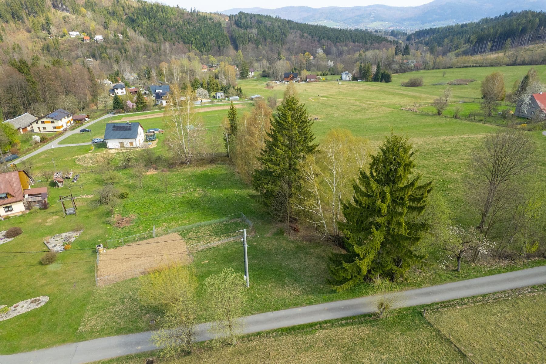 Prodej pozemku 1.195 m², Dolní Lomná, Moravskoslezský kraj Prodej pozemku 1.195 m², Dolní Lomná, Moravskoslezský kraj