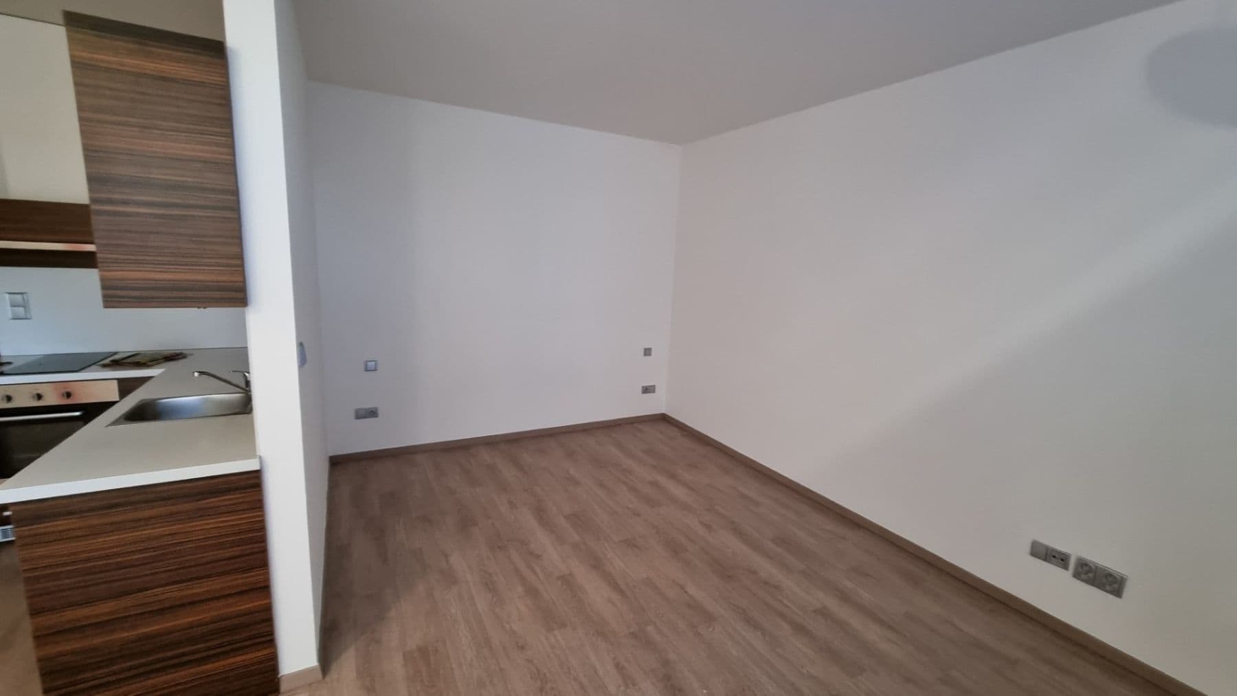Pronájem bytu 1+kk 39 m², Čajkovského, Hodonín, Jihomoravský kraj Pronájem bytu 1+kk 39 m², Čajkovského, Hodonín, Jihomoravský kraj