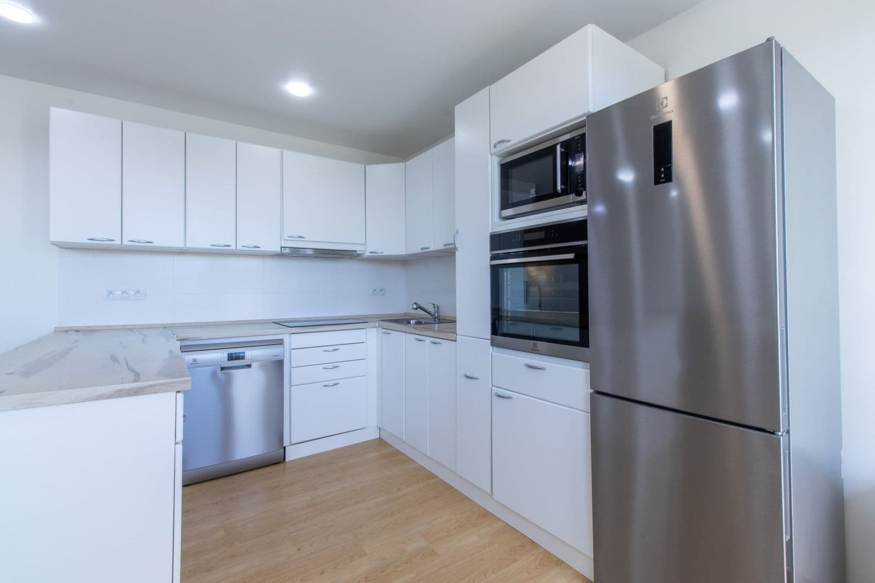 Pronájem bytu 3+kk 68 m², Jaselská, Mnichovo Hradiště, Středočeský kraj Pronájem bytu 3+kk 68 m², Jaselská, Mnichovo Hradiště, Středočeský kraj