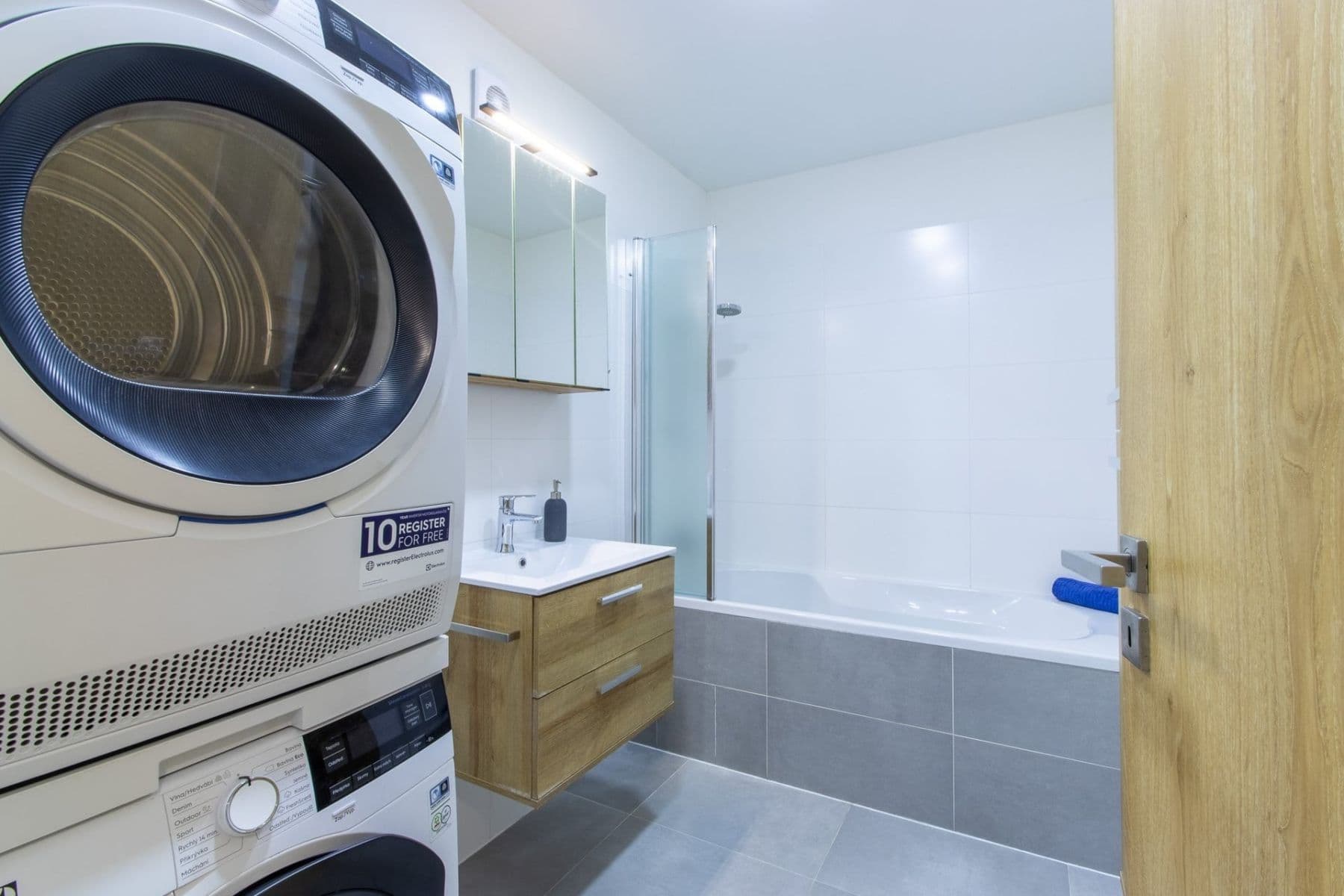 Pronájem bytu 3+kk 68 m², Jaselská, Mnichovo Hradiště, Středočeský kraj Pronájem bytu 3+kk 68 m², Jaselská, Mnichovo Hradiště, Středočeský kraj