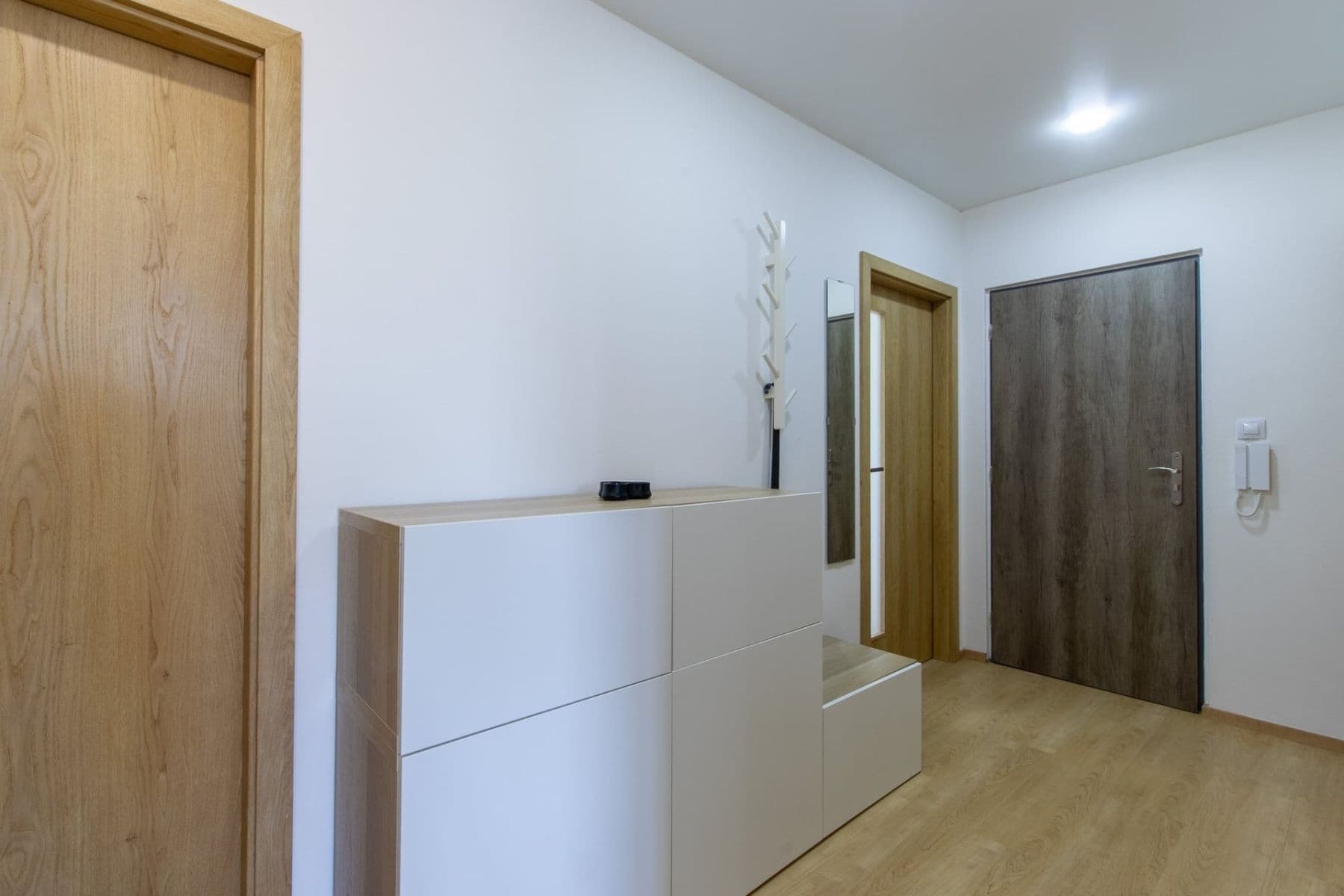 Pronájem bytu 3+kk 68 m², Jaselská, Mnichovo Hradiště, Středočeský kraj Pronájem bytu 3+kk 68 m², Jaselská, Mnichovo Hradiště, Středočeský kraj