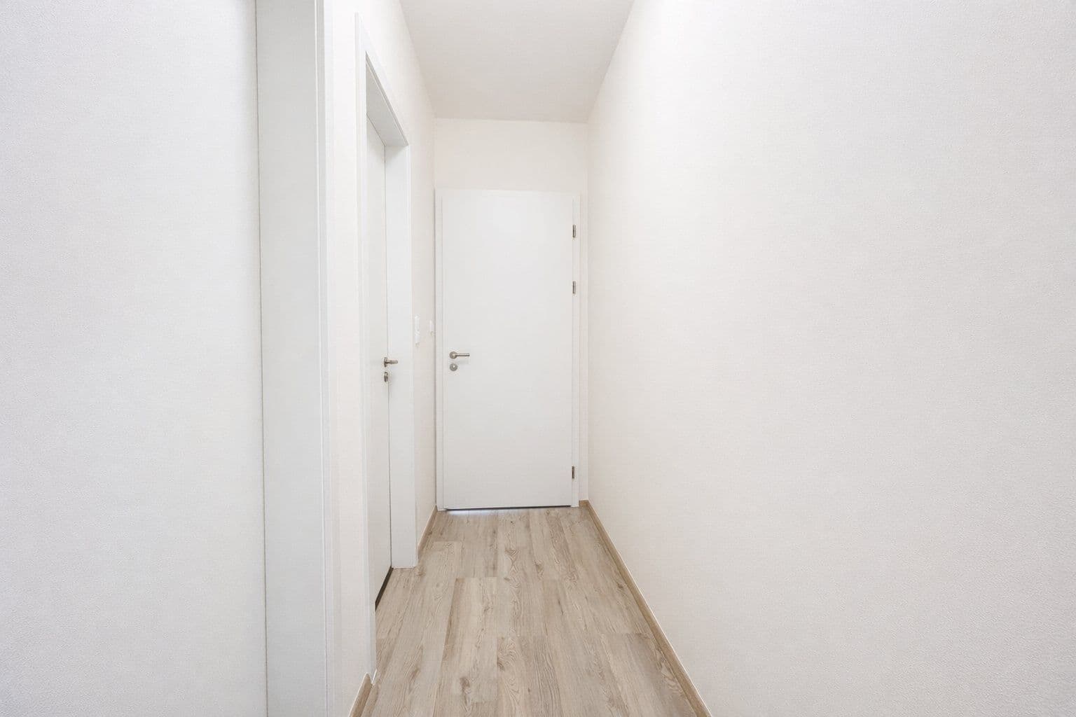 Pronájem bytu 2+kk 45 m², Nádražní, Kralupy nad Vltavou, Středočeský kraj Pronájem bytu 2+kk 45 m², Nádražní, Kralupy nad Vltavou, Středočeský kraj