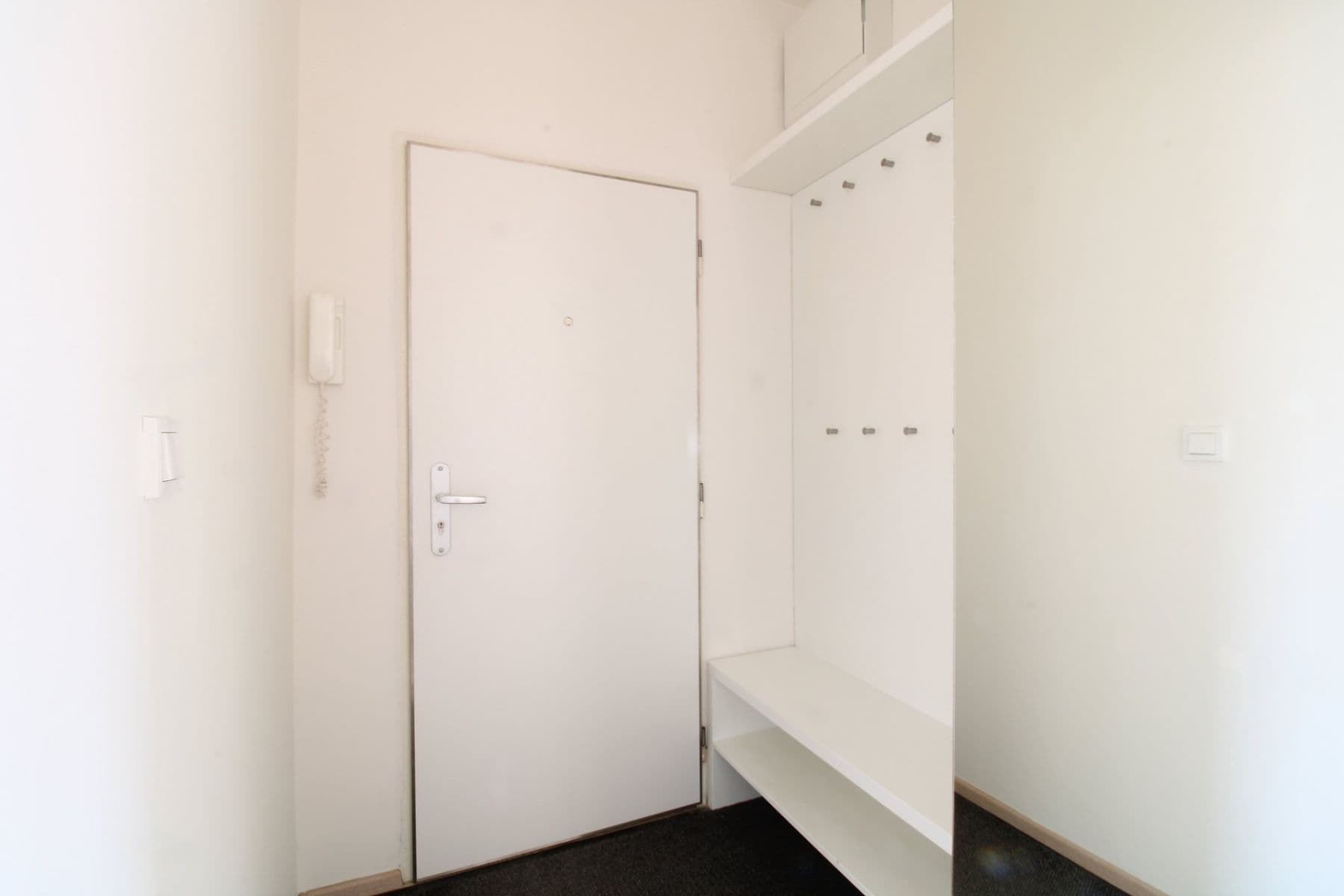 Pronájem bytu 3+kk 73 m², Dubečská, Praha, Praha Pronájem bytu 3+kk 73 m², Dubečská, Praha, Praha