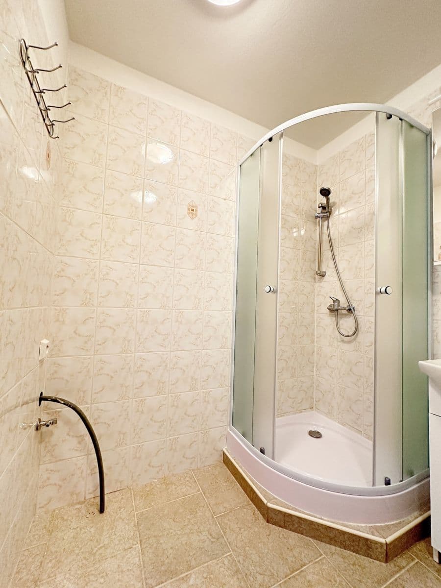 Pronájem bytu 2+kk 47 m², Slavatova, Praha, Praha Pronájem bytu 2+kk 47 m², Slavatova, Praha, Praha