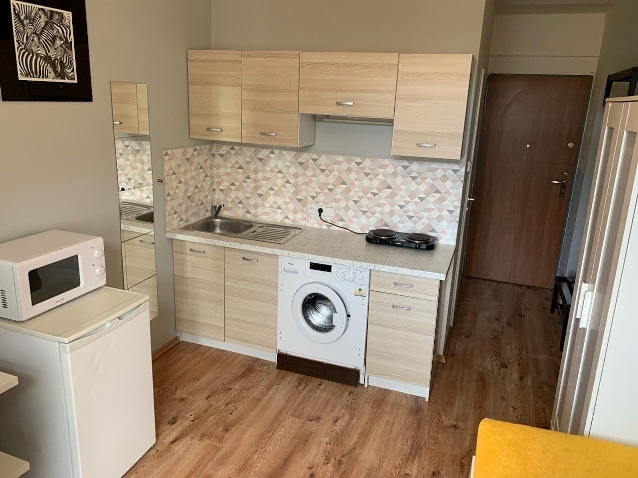 Pronájem bytu 1+kk 17 m², Čestmírova, Praha, Praha Pronájem bytu 1+kk 17 m², Čestmírova, Praha, Praha