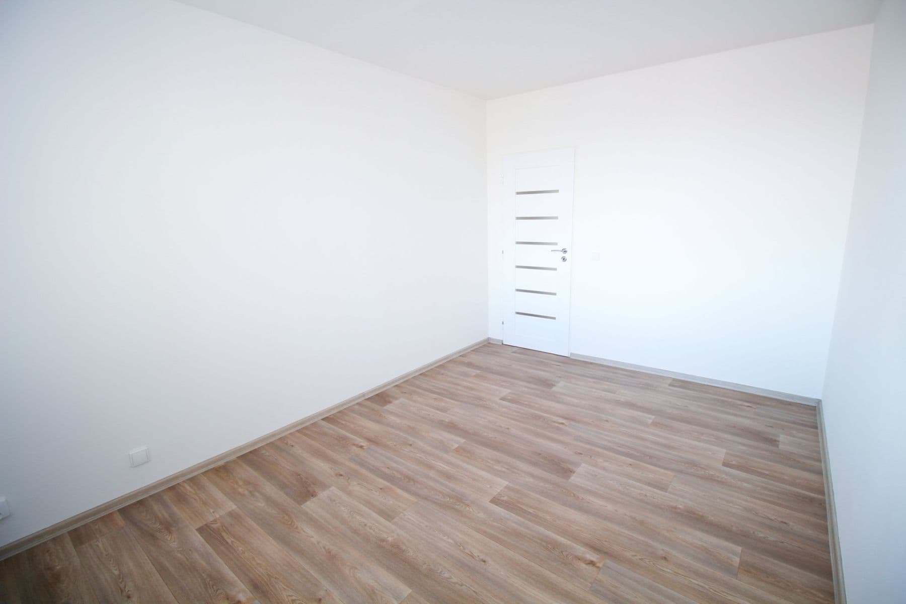 Pronájem bytu 3+1 75 m², Vnoučkova, Benešov, Středočeský kraj Pronájem bytu 3+1 75 m², Vnoučkova, Benešov, Středočeský kraj