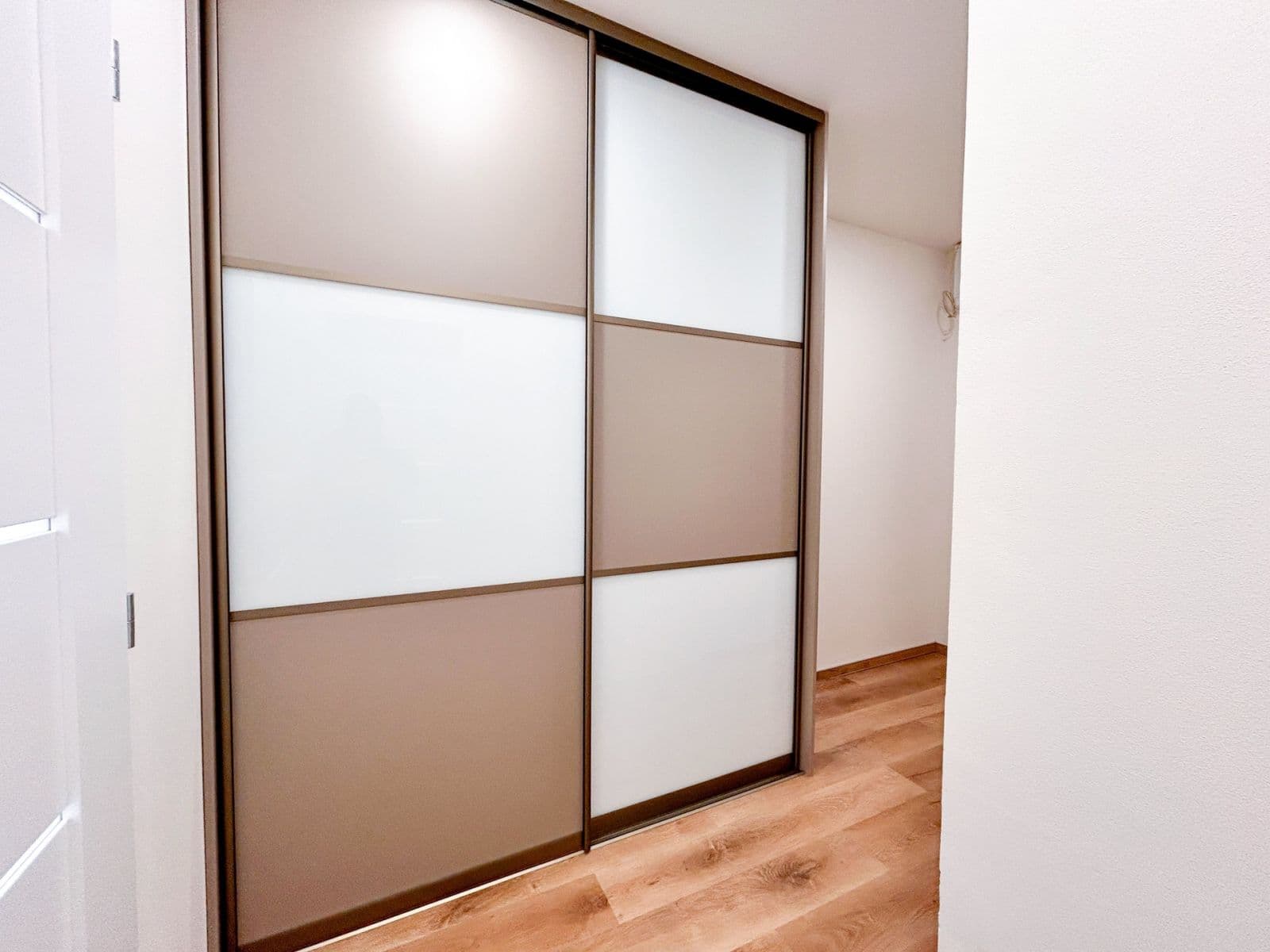 Pronájem bytu 2+kk 44 m², Jateční, Kolín, Středočeský kraj Pronájem bytu 2+kk 44 m², Jateční, Kolín, Středočeský kraj