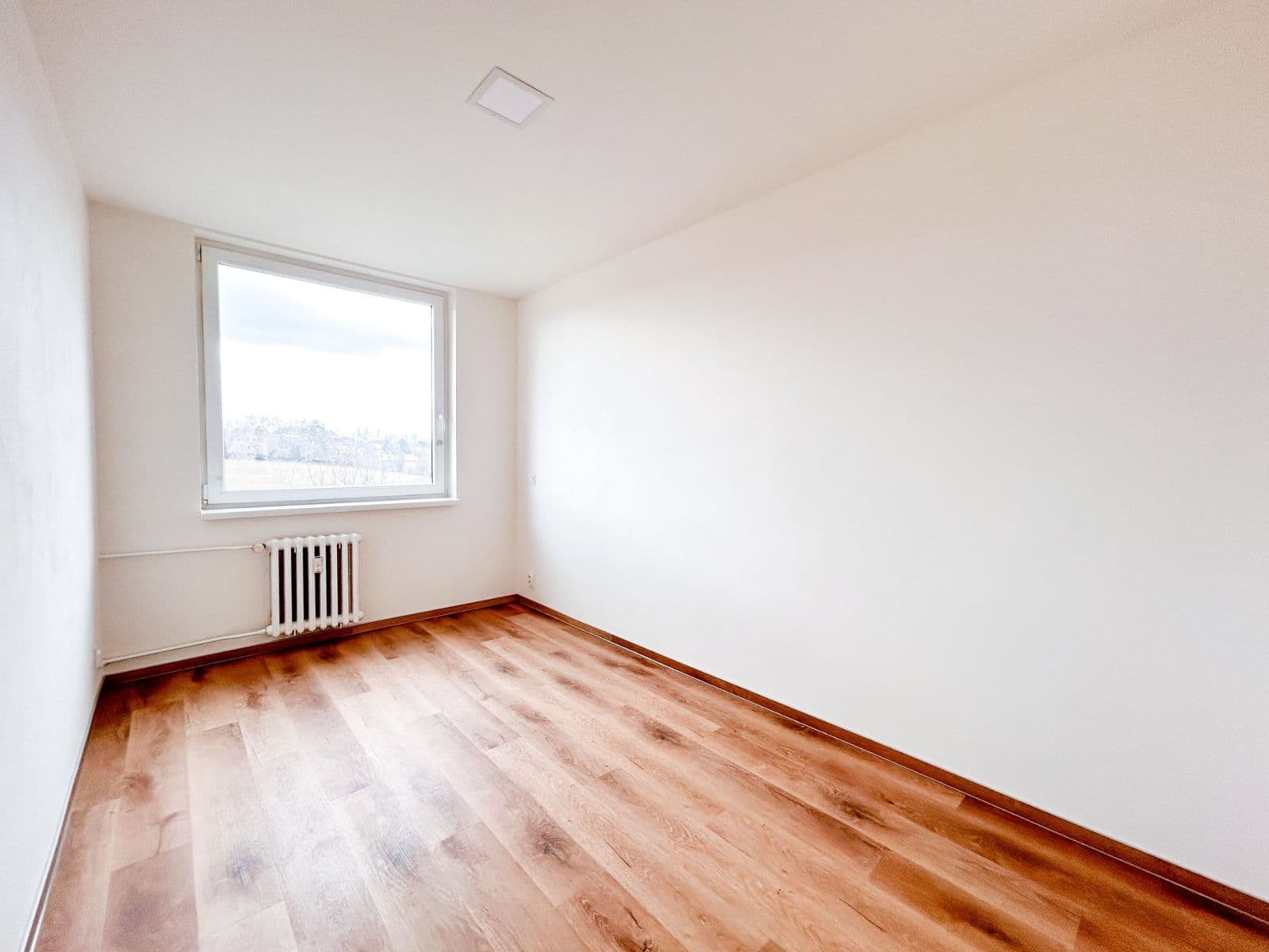 Pronájem bytu 2+kk 44 m², Jateční, Kolín, Středočeský kraj Pronájem bytu 2+kk 44 m², Jateční, Kolín, Středočeský kraj