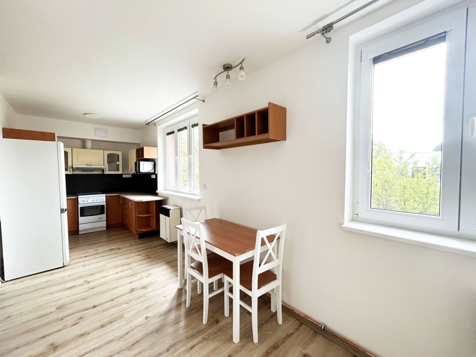 Pronájem bytu 1+kk 45 m², Roztocká, Velké Přílepy, Středočeský kraj Pronájem bytu 1+kk 45 m², Roztocká, Velké Přílepy, Středočeský kraj