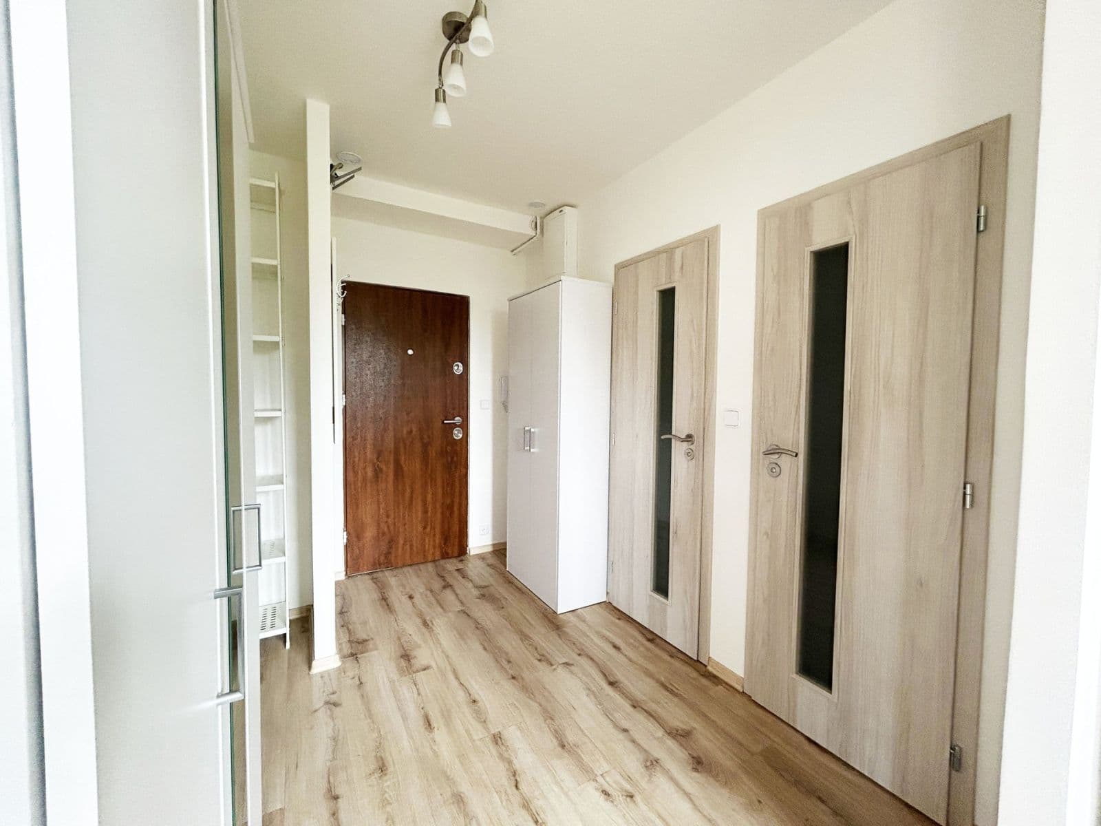 Pronájem bytu 1+kk 45 m², Roztocká, Velké Přílepy, Středočeský kraj Pronájem bytu 1+kk 45 m², Roztocká, Velké Přílepy, Středočeský kraj