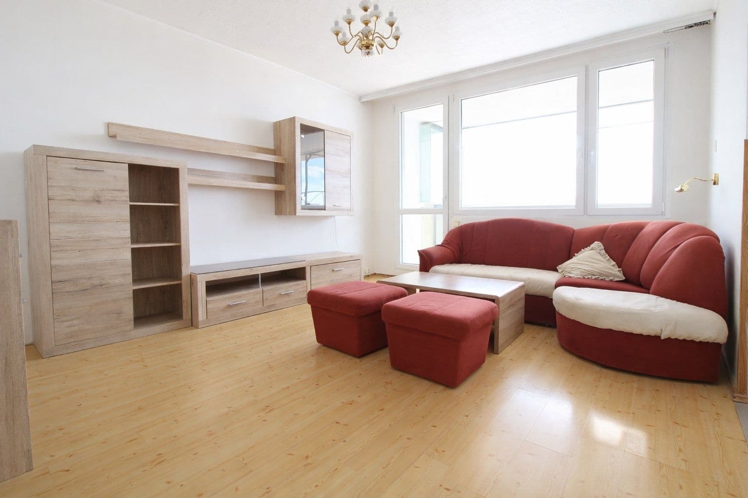 Pronájem bytu 3+1 73 m², Poznaňská, Praha, Praha Pronájem bytu 3+1 73 m², Poznaňská, Praha, Praha