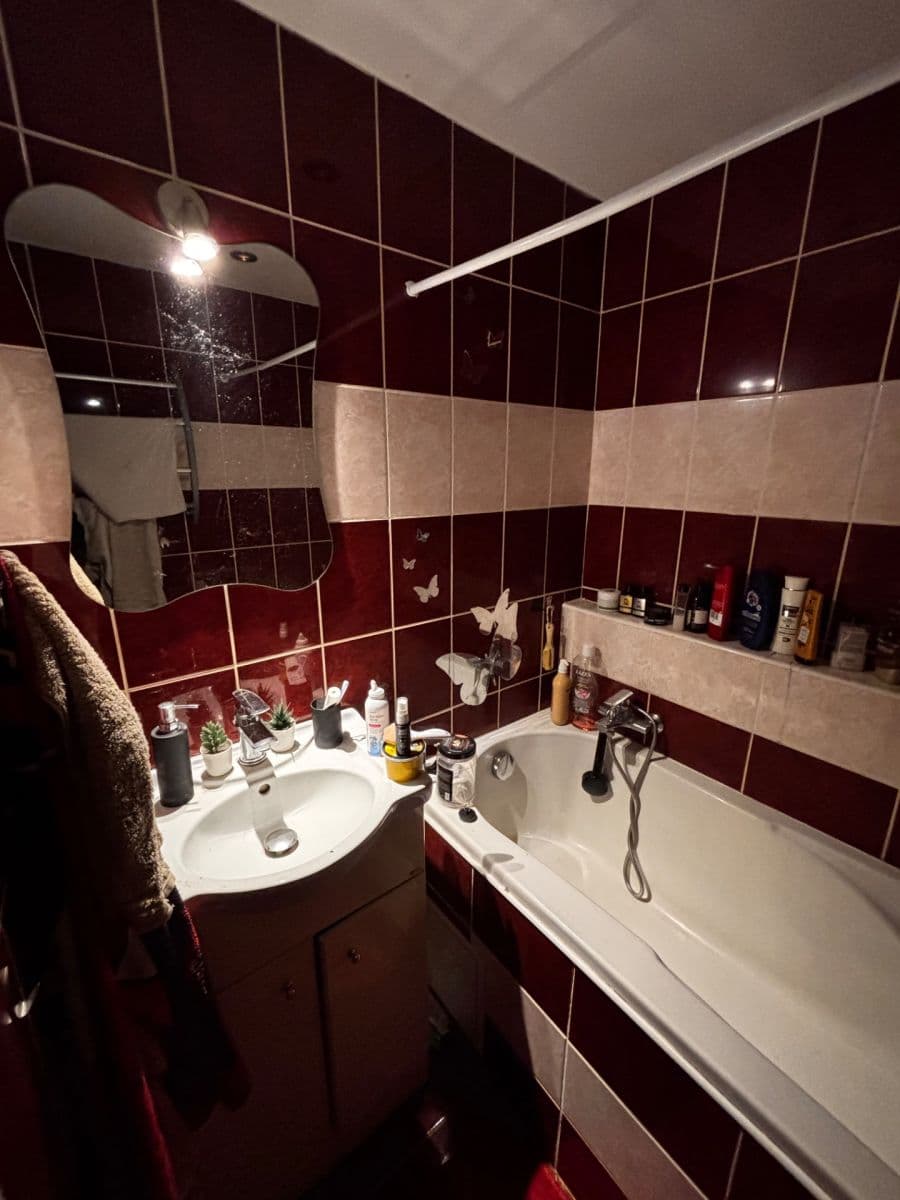 Pronájem bytu 3+1 60 m², J. A. Gagarina, Nejdek, Karlovarský kraj Pronájem bytu 3+1 60 m², J. A. Gagarina, Nejdek, Karlovarský kraj