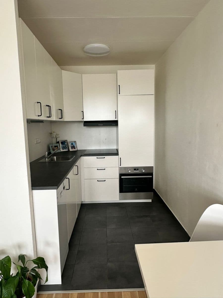 Prodej bytu 2+kk 43 m², K Rovinám, Praha, Praha Prodej bytu 2+kk 43 m², K Rovinám, Praha, Praha