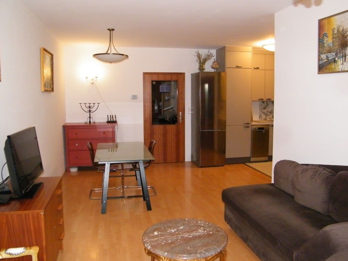 Prodej bytu 2+kk 64 m², Šlikova, Praha, Praha Prodej bytu 2+kk 64 m², Šlikova, Praha, Praha