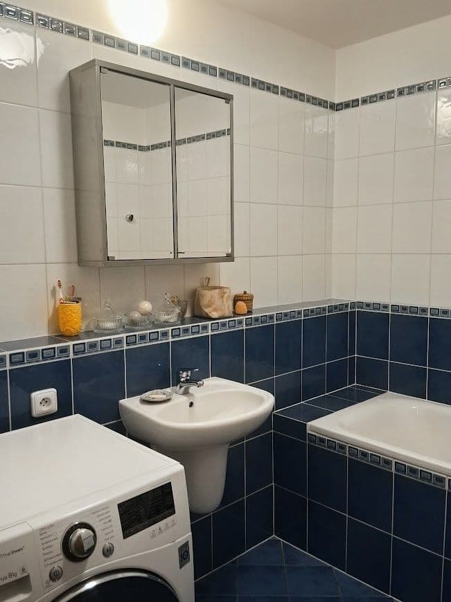 Prodej bytu 2+kk 64 m², Šlikova, Praha, Praha Prodej bytu 2+kk 64 m², Šlikova, Praha, Praha