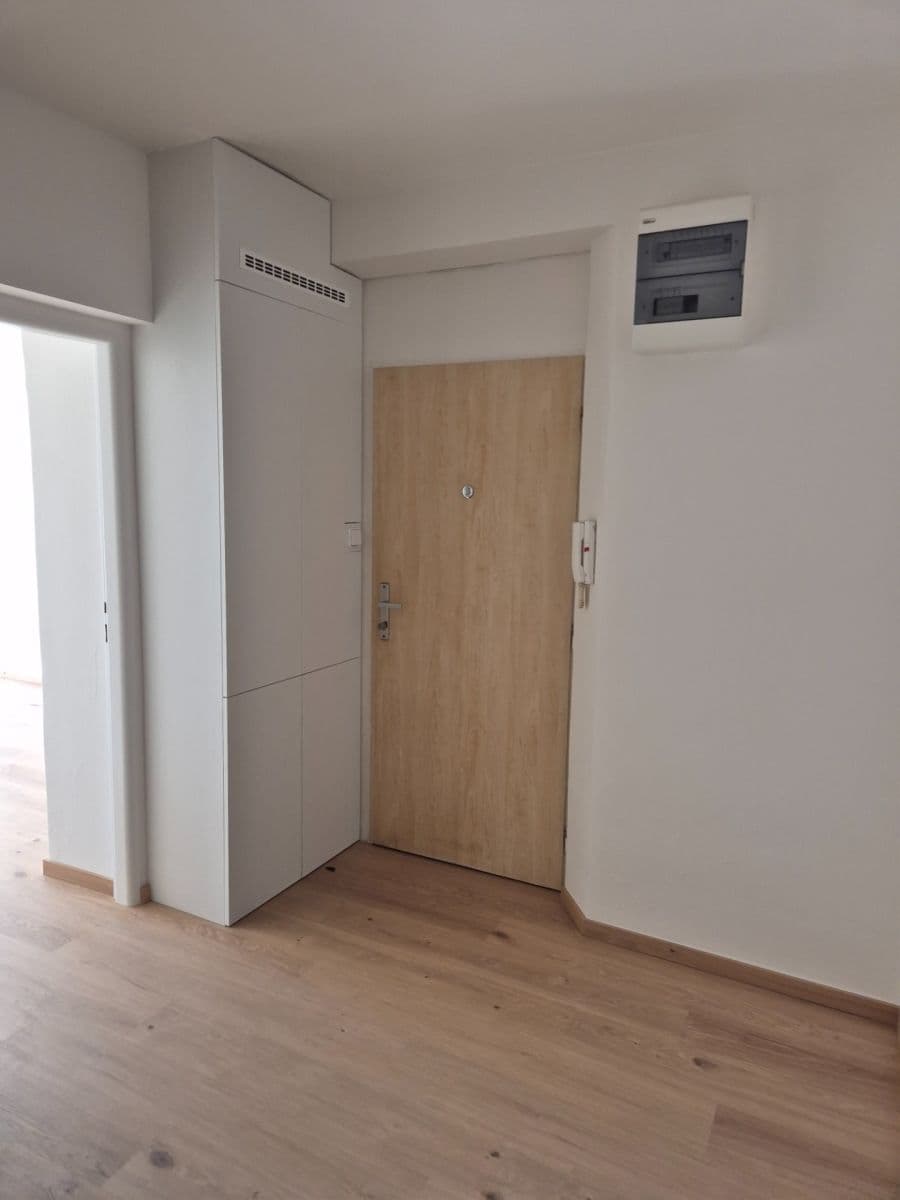 Pronájem bytu 3+1 71 m², Viniční, Brno, Jihomoravský kraj Pronájem bytu 3+1 71 m², Viniční, Brno, Jihomoravský kraj