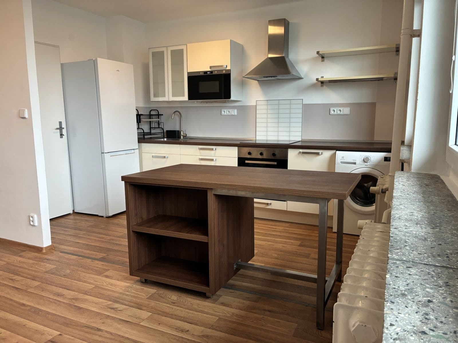 Pronájem bytu 1+kk 30 m², Šestajovická, Praha, Praha Pronájem bytu 1+kk 30 m², Šestajovická, Praha, Praha